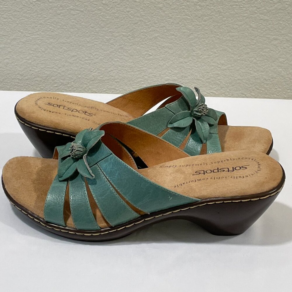 (NEW) SOFTSPOTS #177457 Leather Wedge Open Toe Slide w/ Flower Trim, Sage - 10W - Picture 7 of 13